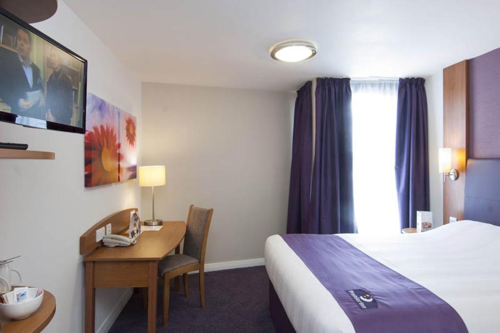 Premier Inn Newcastle - Holystone Holystone  部屋 写真