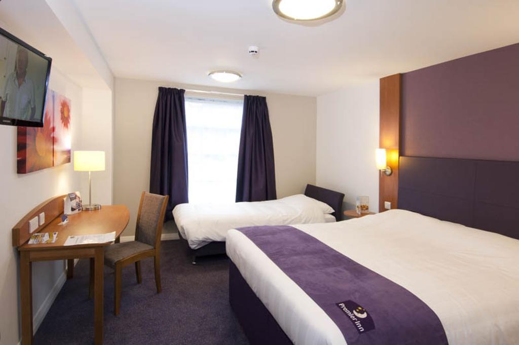 Premier Inn Newcastle - Holystone Holystone  部屋 写真